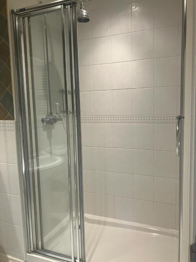 Central Chester Bedrooms Экстерьер фото