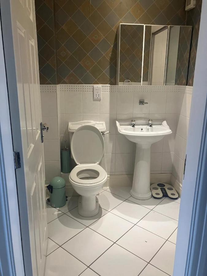 Central Chester Bedrooms Экстерьер фото
