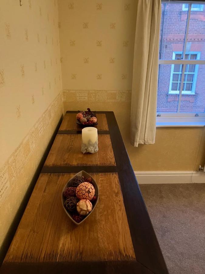 Central Chester Bedrooms Экстерьер фото