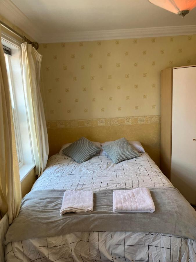 Central Chester Bedrooms Экстерьер фото